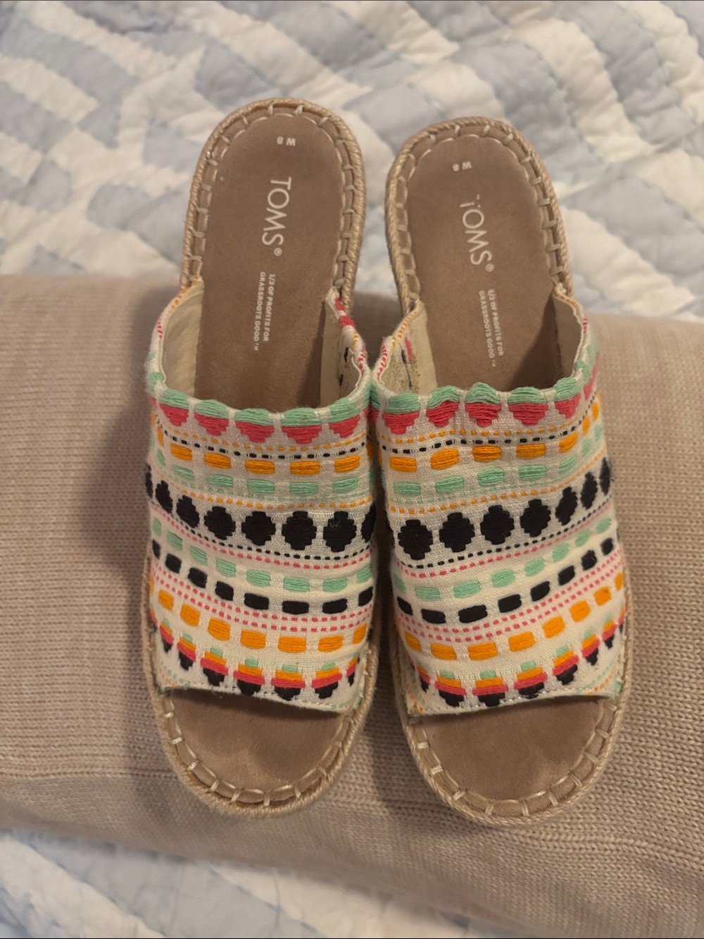 TOMS Multicolor Embroidered Slide Mules in Mint, Coral, Yellow & Black Size 8